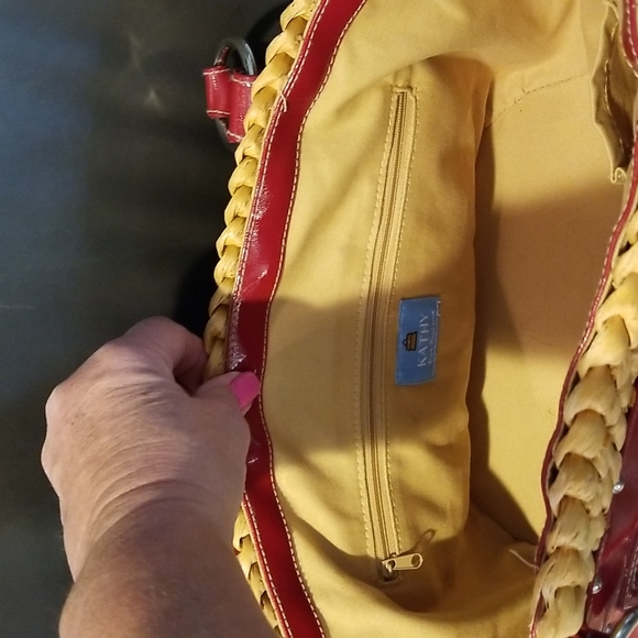Summertime Straw and Red Patent Shoulder Bag by Kathy Von Zeeland - Picture 7 of 15
